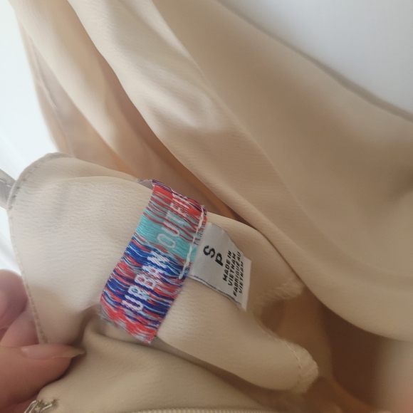 Dress - Picture 2 of 3